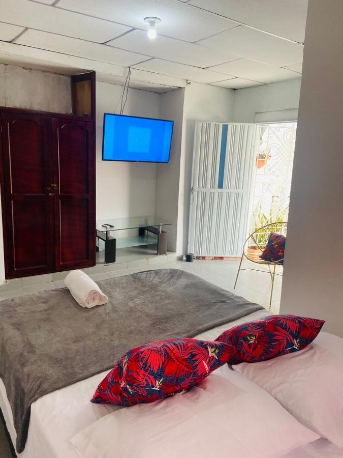Urbanizacion Buenavista - Av Crisanto Luque Hotel Cartagena Екстериор снимка